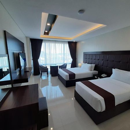 Winrich Hotel Mactan Eksteriør billede